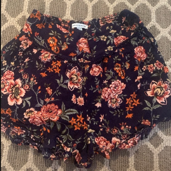 AEO floral shorts - Picture 1 of 2